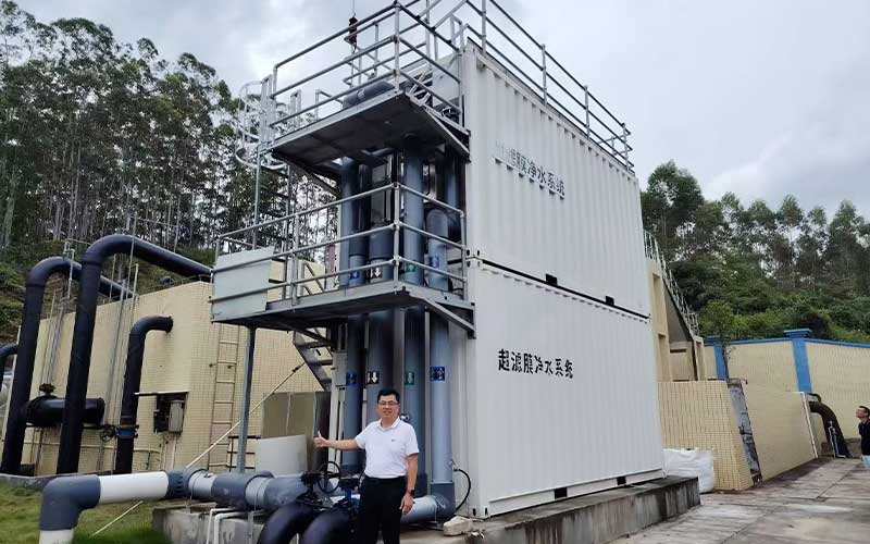 Control interface and data monitoring at the smart modular water plant in Jiangmen.